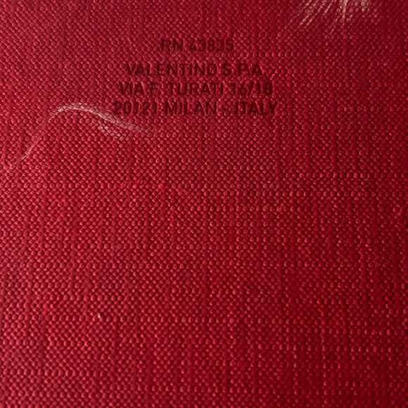 Valentino Garavani Dust Bag and Shoe Box - Picture 3 of 9